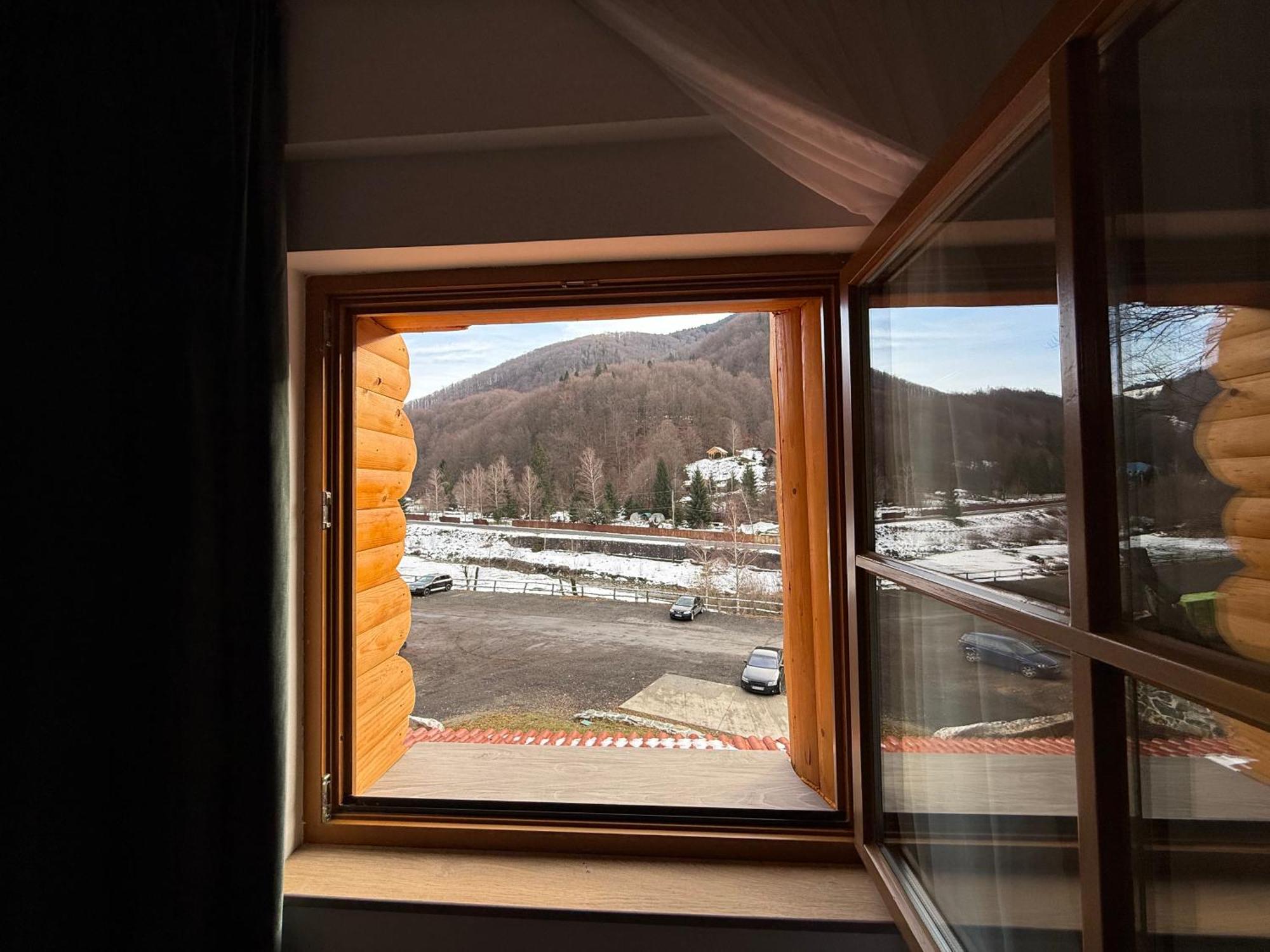 Conacul Radacinilor Hotel Petrosani